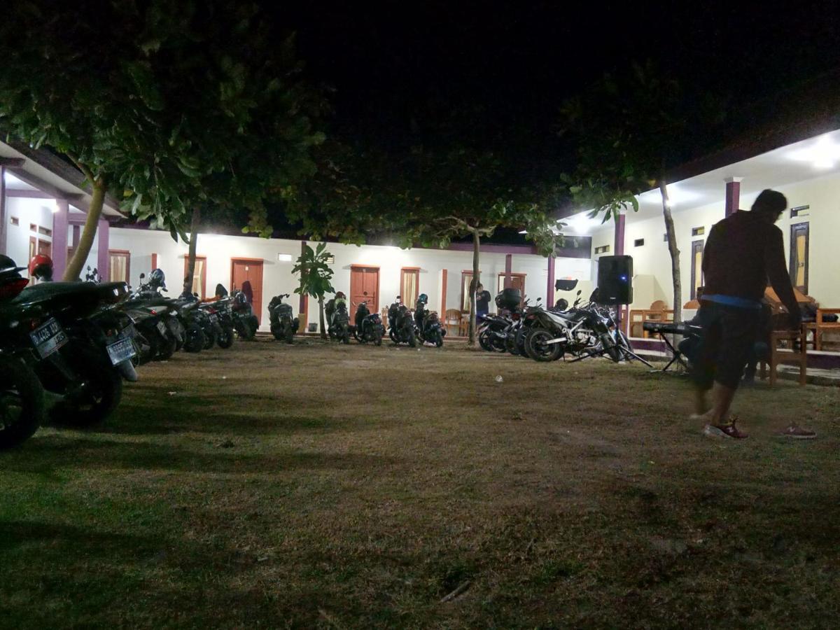 Penginapan Karanglaut Sayangheulang Cilauteureun Exterior foto