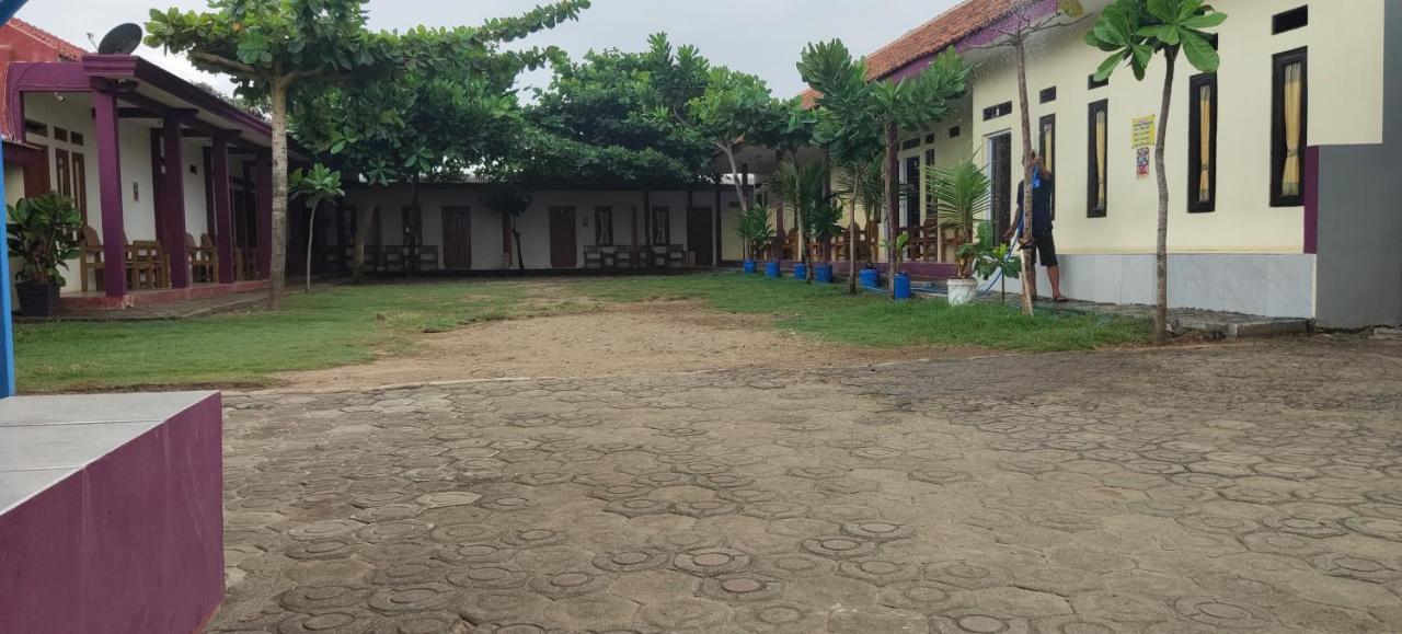 Penginapan Karanglaut Sayangheulang Cilauteureun Exterior foto
