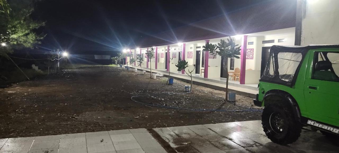 Penginapan Karanglaut Sayangheulang Cilauteureun Exterior foto