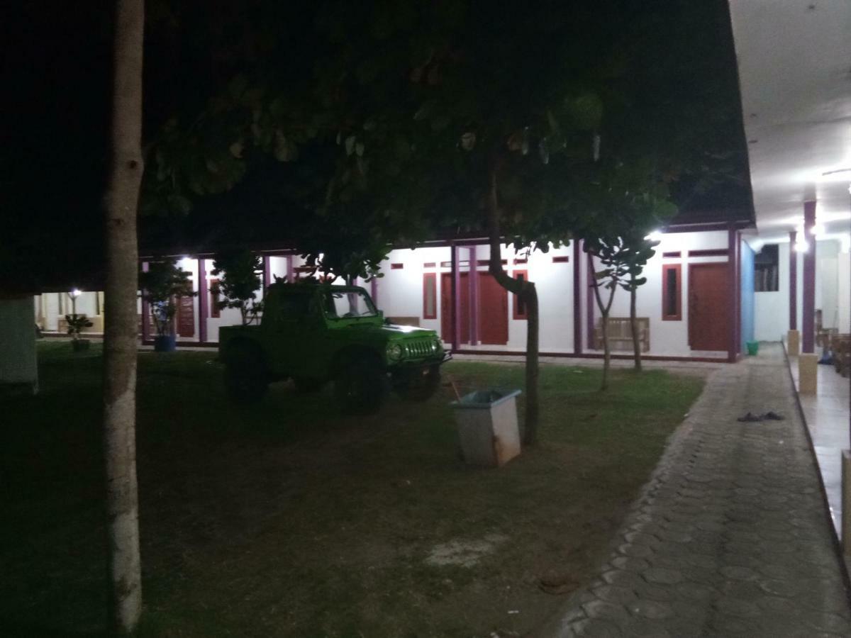 Penginapan Karanglaut Sayangheulang Cilauteureun Exterior foto